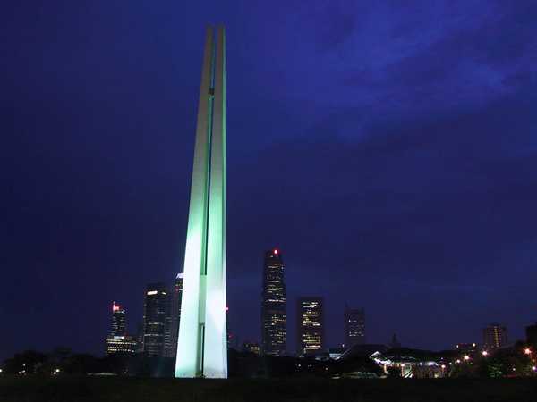 War Memorial (chopsticks)